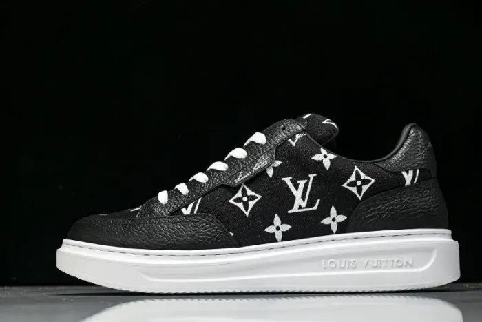 Louis Vuitton Sneaker