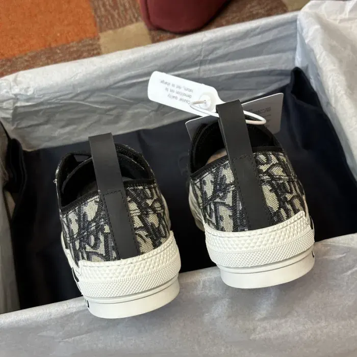 Dior Sneaker, alternate view