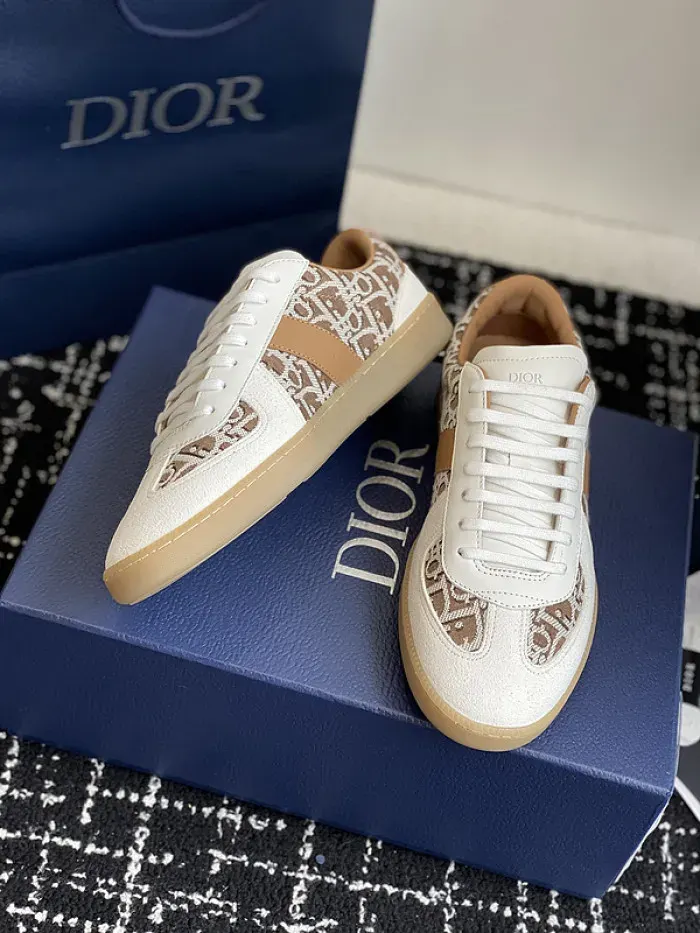 Dior Sneaker, alternate view