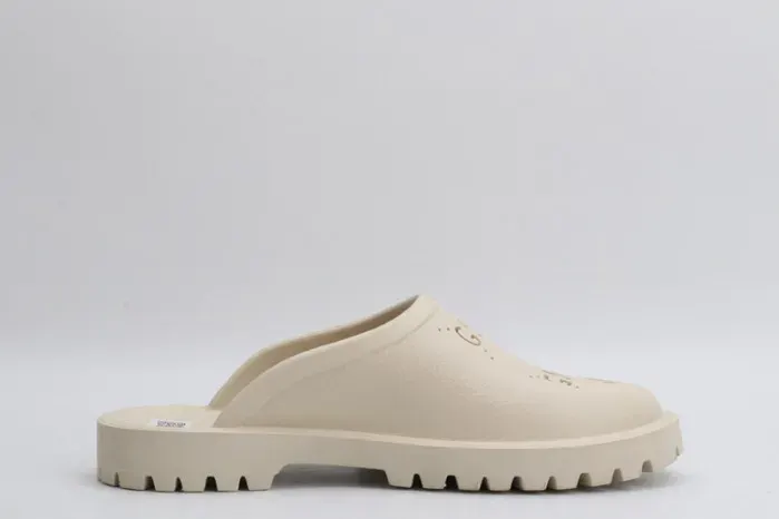Gui Sandal, alternate view