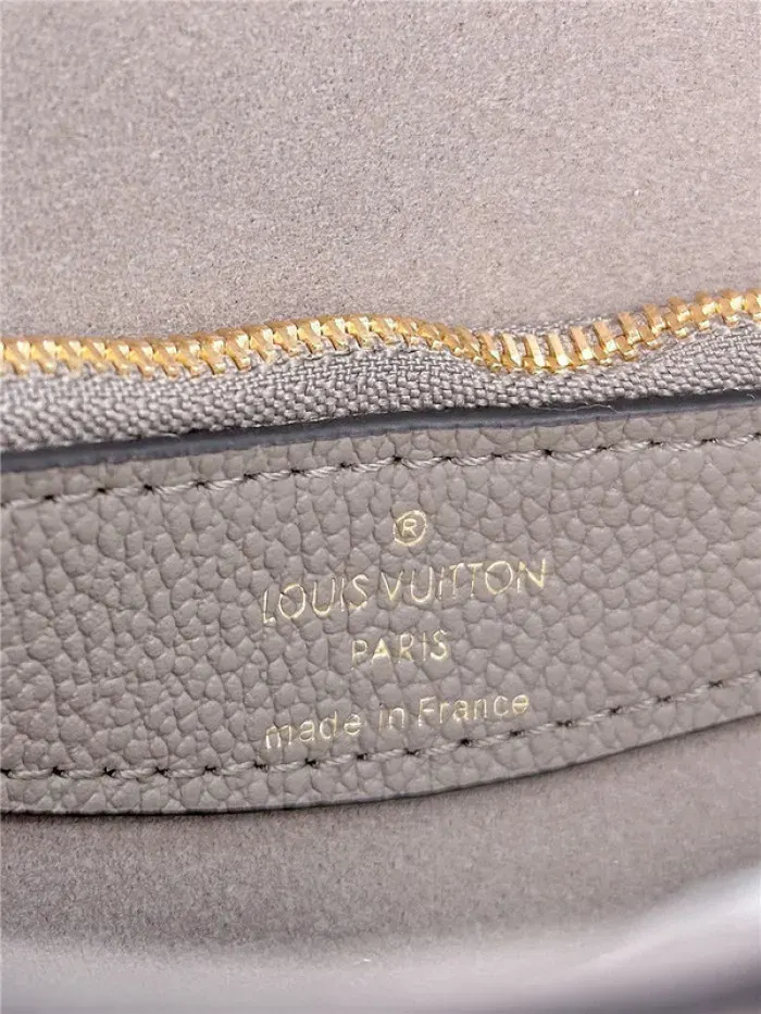 Louis Vuitton Bag, alternate view