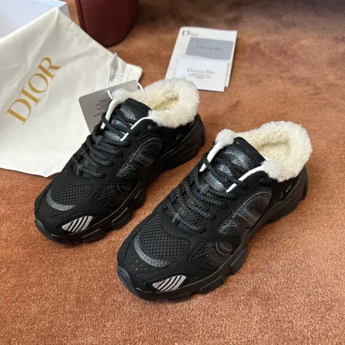 Dior Sneaker, alternate view