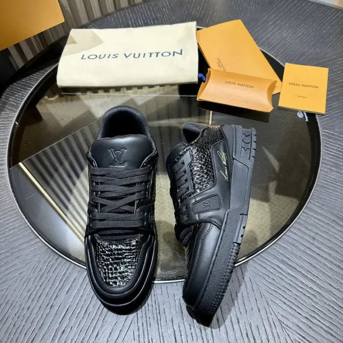 Louis Vuitton Sneaker