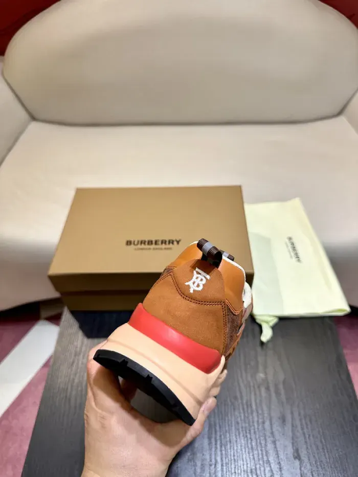 Bub Sneaker, alternate view