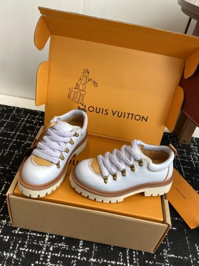 Louis Vuitton Sneaker