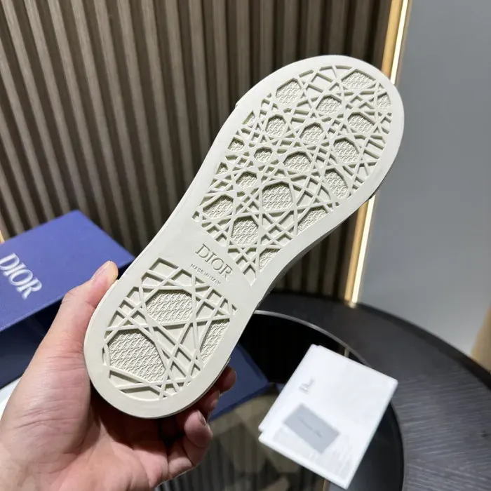 Dior Sneaker, alternate view