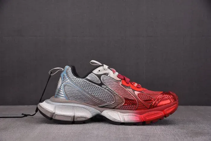 Balenciaga Sneaker, alternate view