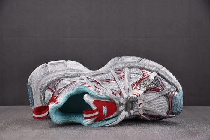 Balenciaga Sneaker, alternate view