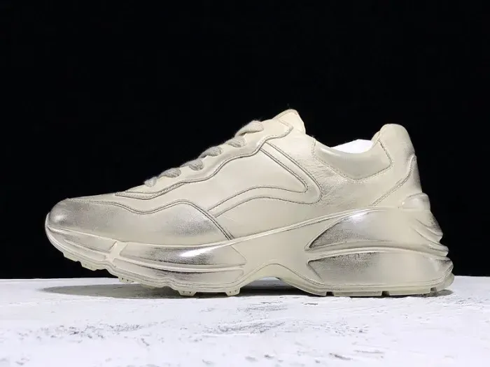 Gui Sneaker