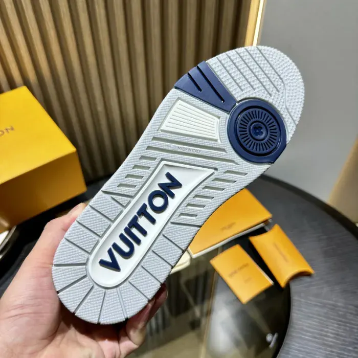Louis Vuitton Sneaker, alternate view