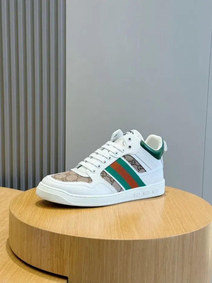 Gui Sneaker