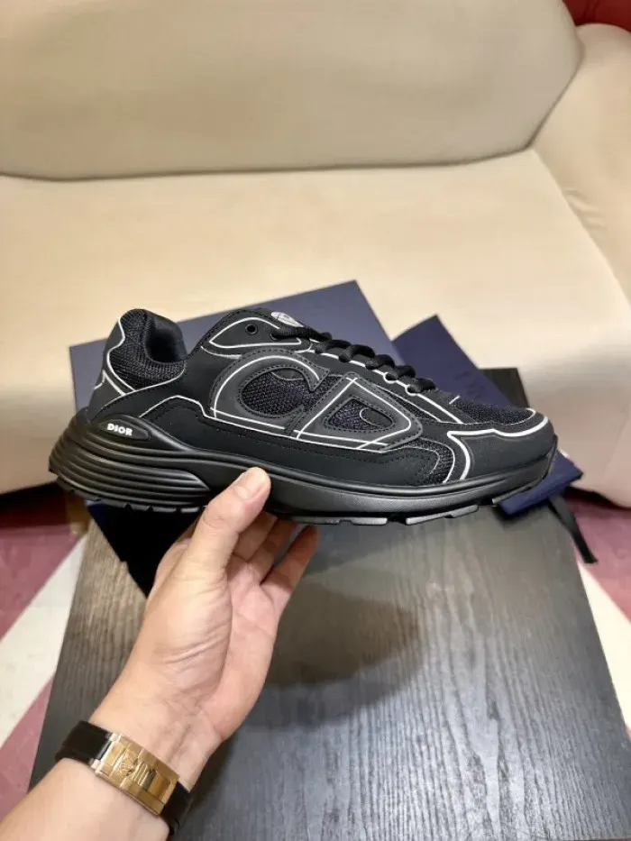 Dior Sneaker