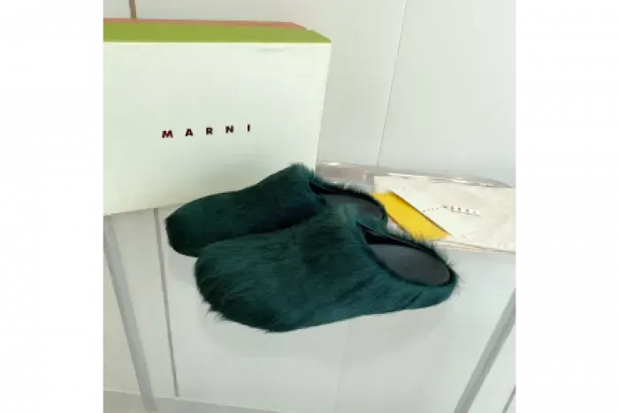 Marni Sandal, alternate view