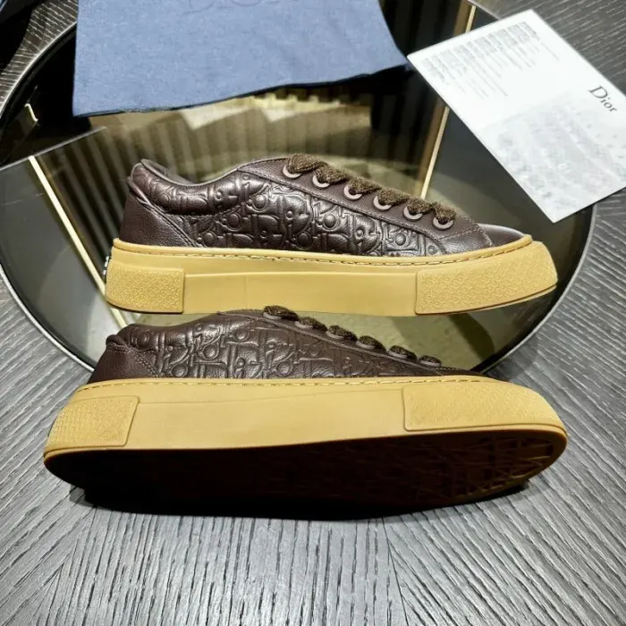 Dior Sneaker, alternate view