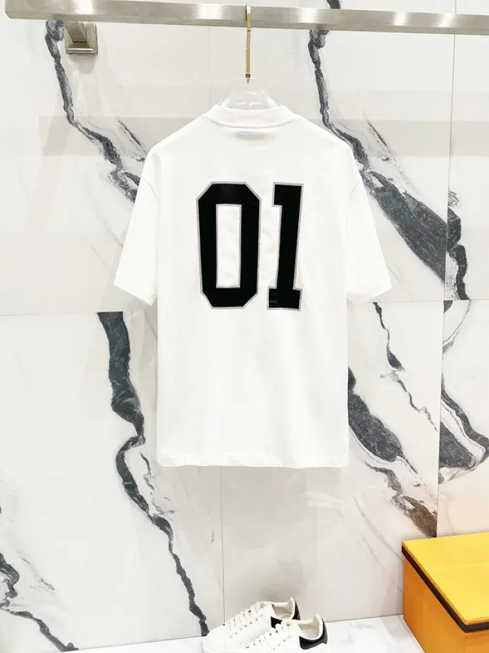 Balenciaga, alternate view