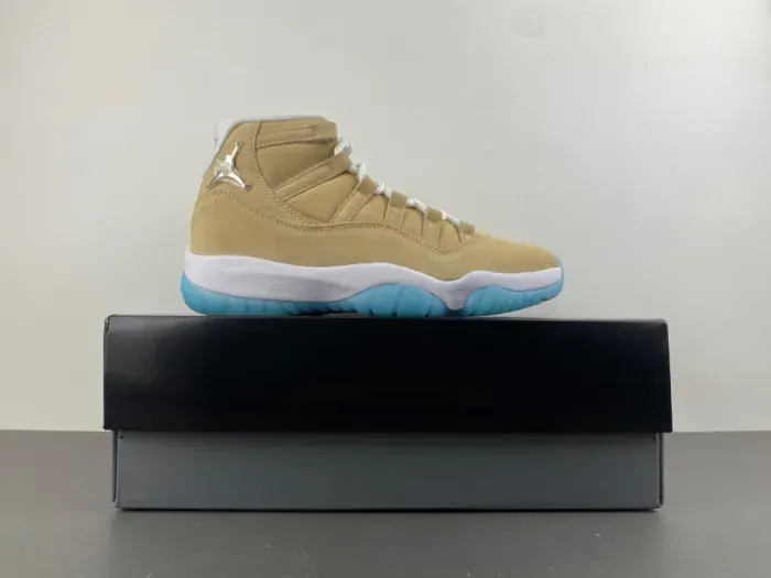 Air Jordan 11 Retro H-Town Io8960-707, alternate view