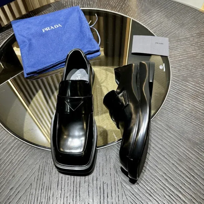 Prada Sneaker