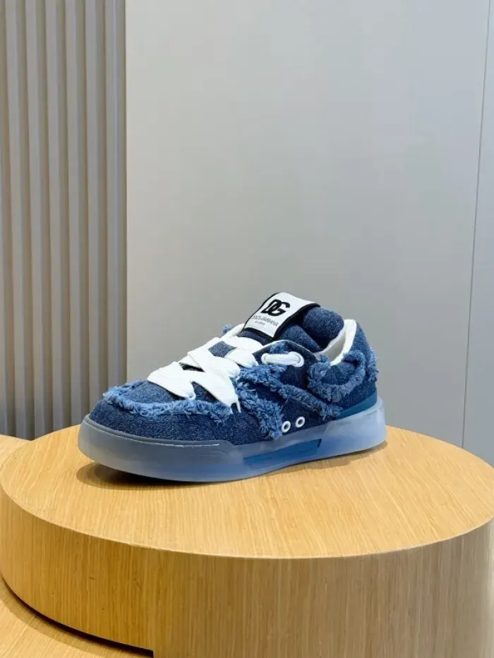 D&G Sneaker, alternate view