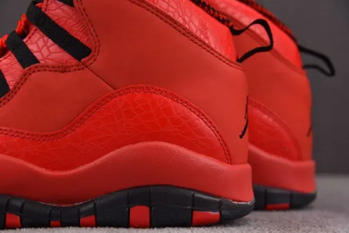 Air Jordan 10 Retro Steve Wiebe Hoh Aj9100-625, alternate view