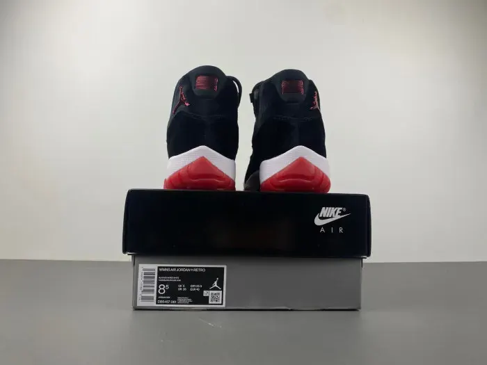 Air Jordan 11 Wmns “Bred Velvet” Db5457-061, alternate view