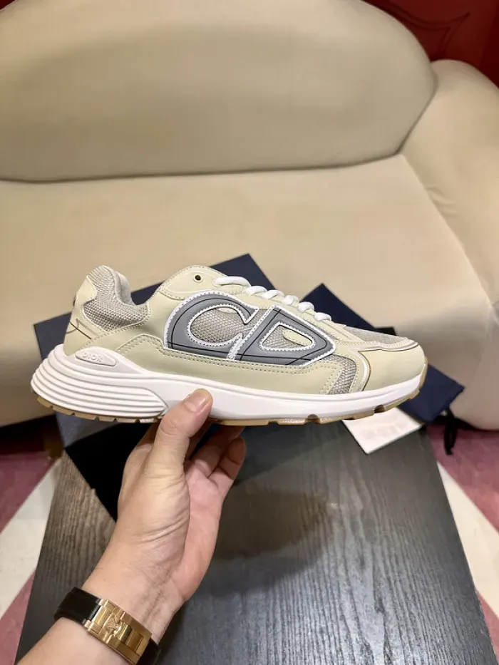 Dior Sneaker