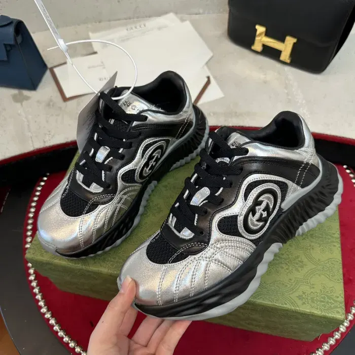 Gui Sneaker