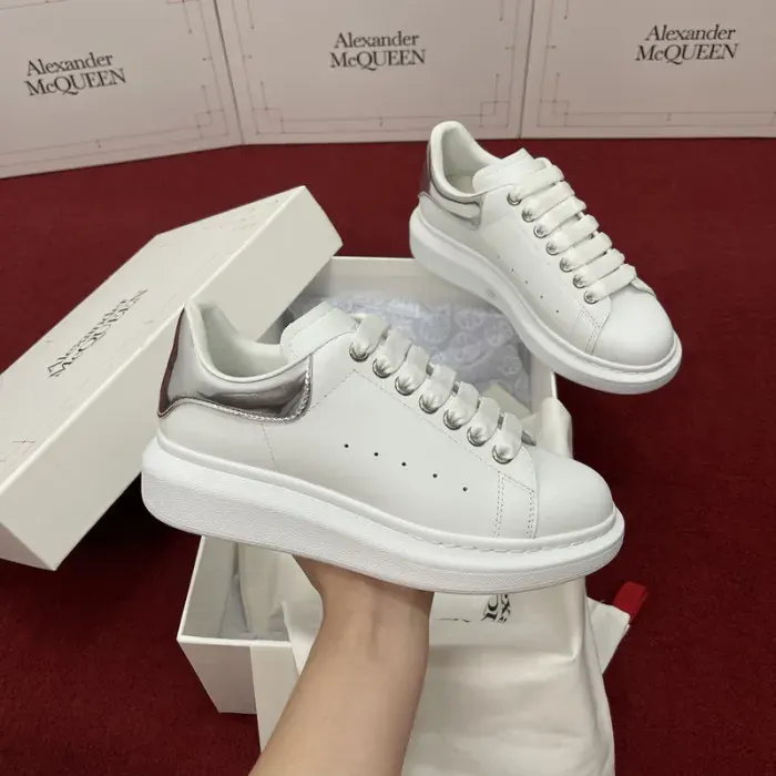 Alexander McQueen Sneaker