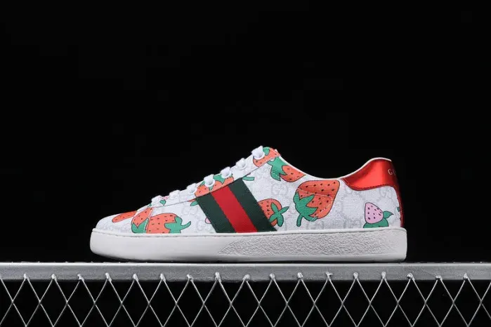 Gui Sneaker