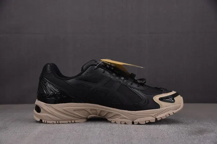 Asics Sneaker, alternate view