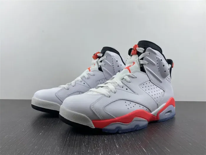 Air Jordan 6 Retro 'White Infrared' 384664-123, alternate view