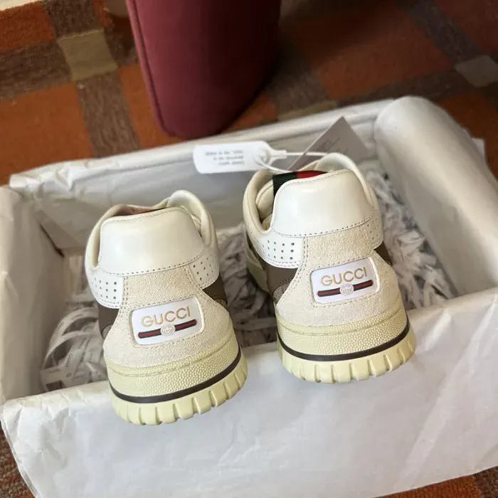 Gui Sneaker, alternate view