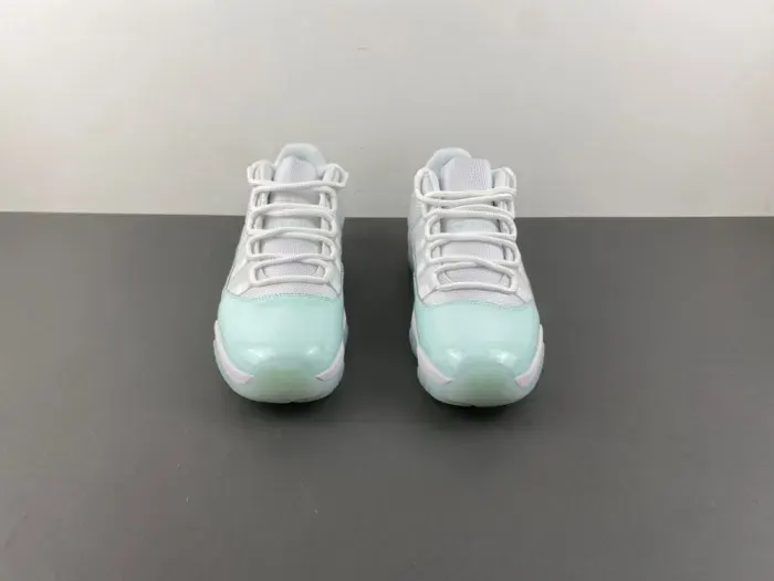 Air Jordan 11 Retro Low Igloo (Women’s) Ah7860-103, alternate view