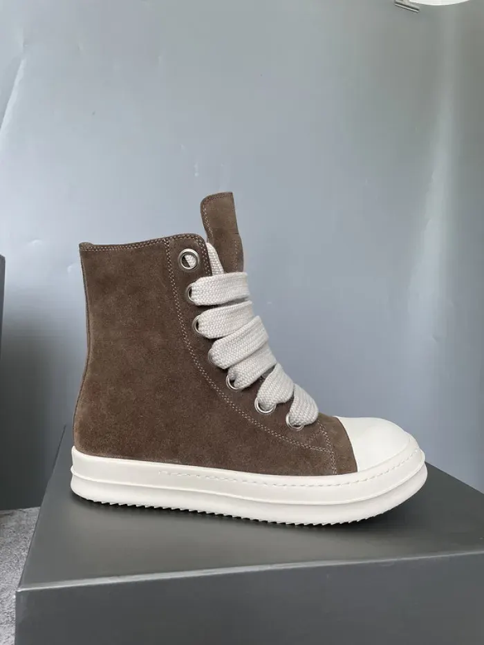 Rick Owens, alternate view