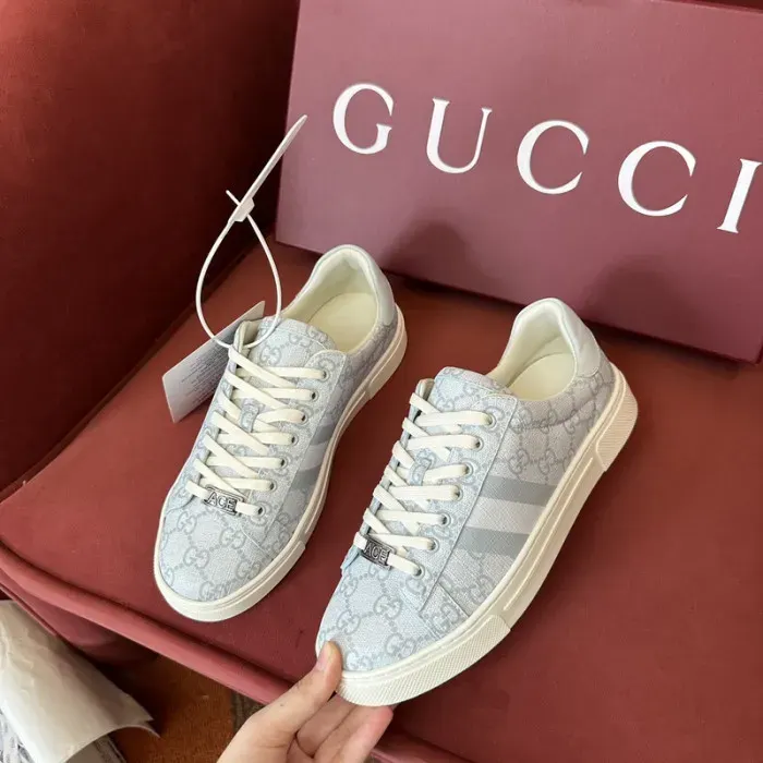 Gui Sneaker