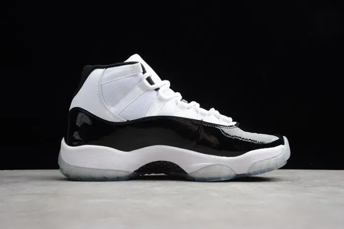 Air Jordan 11 "Concord" 2018 378037-100, alternate view