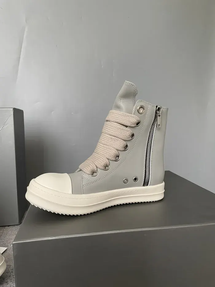 Rick Owens, alternate view