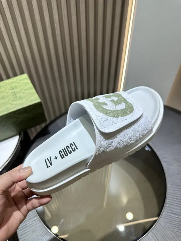 Gui Sandal, alternate view
