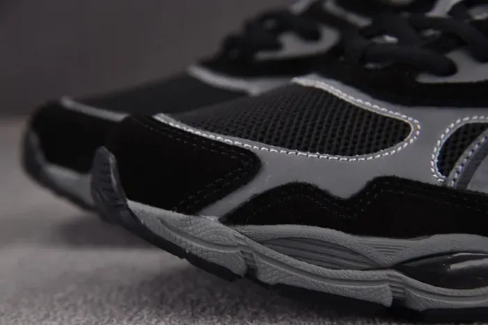 Asics Sneaker, alternate view