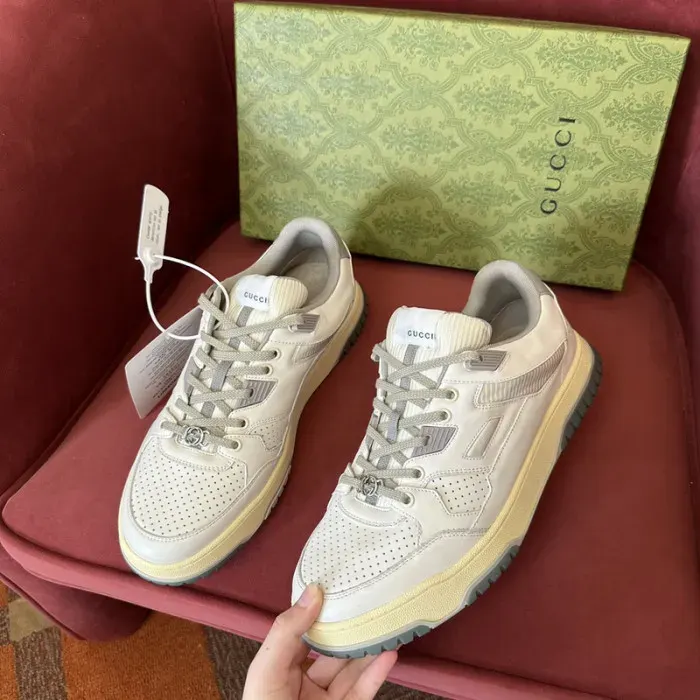 Gui Sneaker