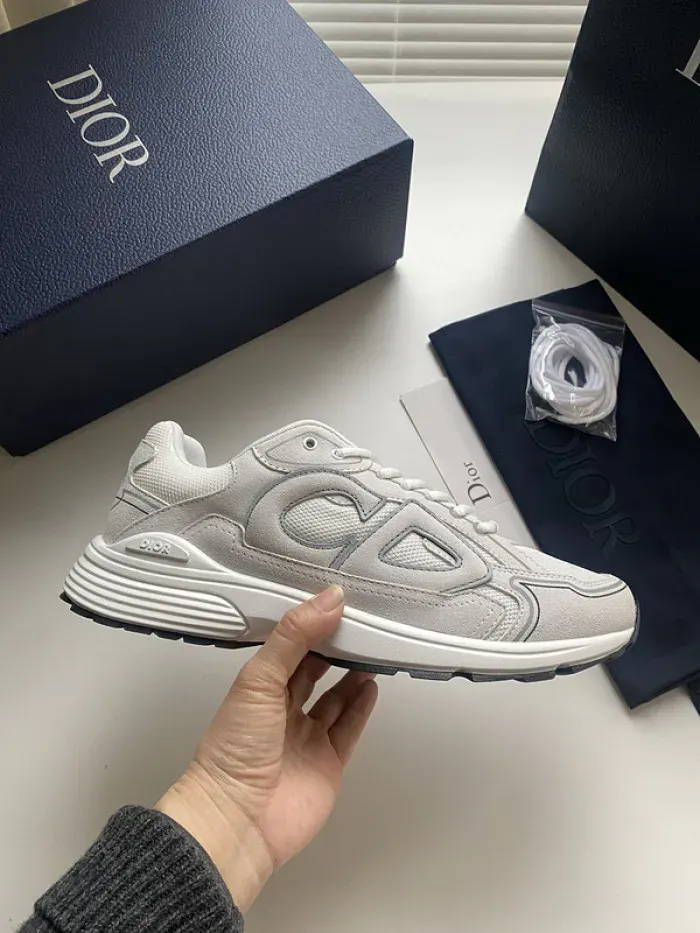 Dior Sneaker
