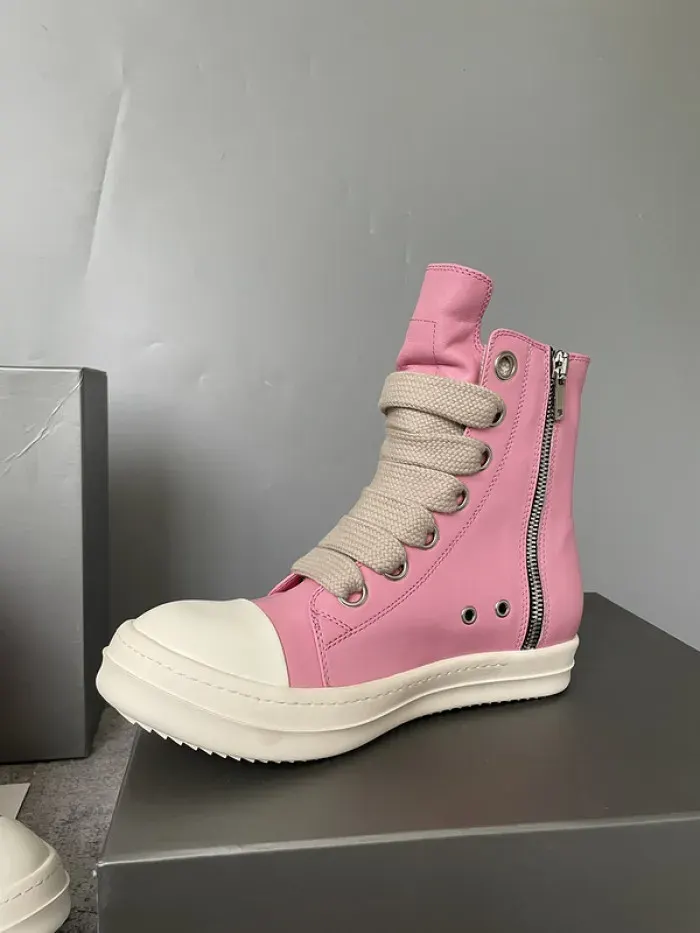Rick Owens, alternate view