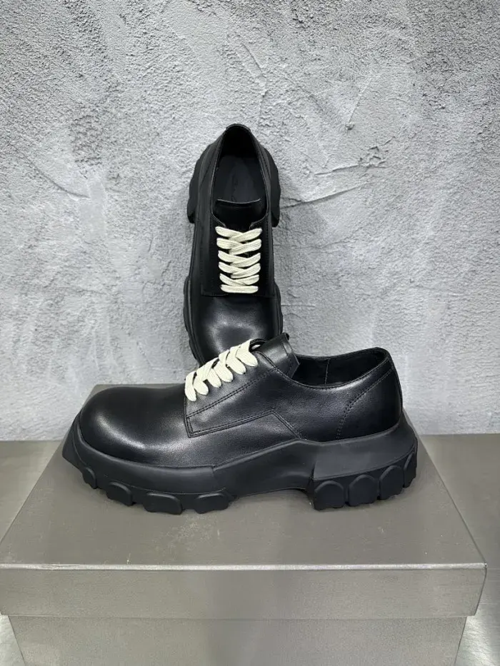 Rick Owens, alternate view