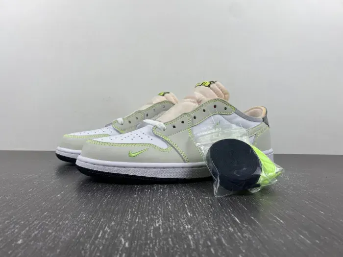 Air Jordan 1 Retro Low White Ghost Green Black Dm7837-103