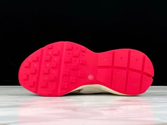 Gui Sneaker, alternate view