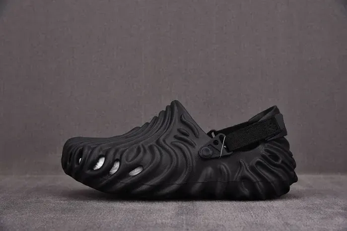Cr0&S Sandal