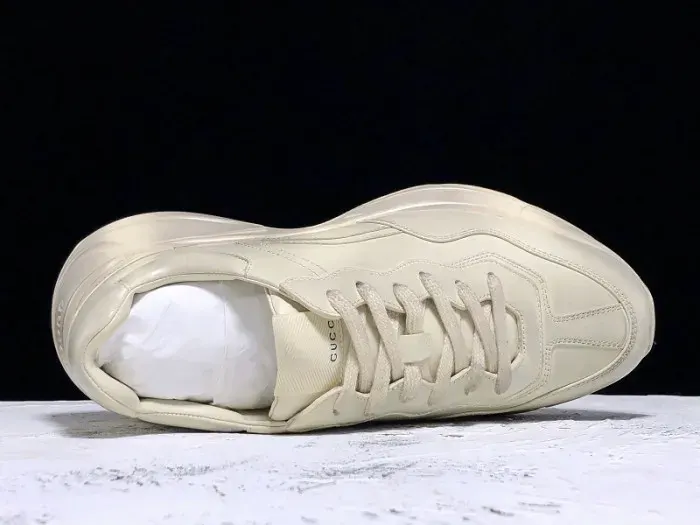 Gui Sneaker, alternate view
