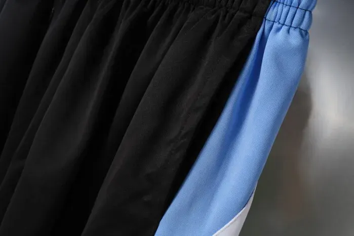 Balenciaga, alternate view