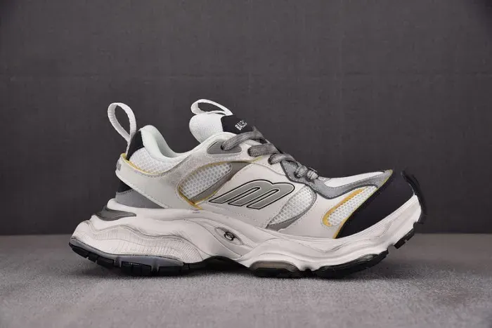 Balenciaga Sneaker, alternate view